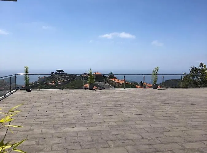 Roadhouse Nyaraló *