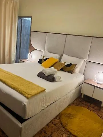 Roadhouse Nyaraló *