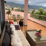 Roadhouse Tatil Evi Funchal