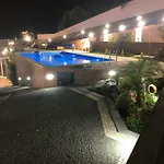 Roadhouse Tatil Evi
