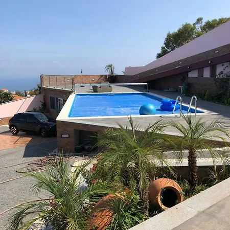 Vakantiehuis Roadhouse Funchal (Madeira)