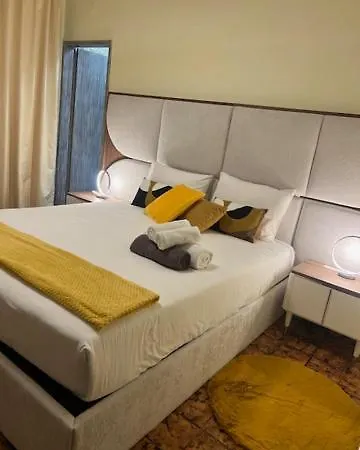 Roadhouse Tatil Evi *